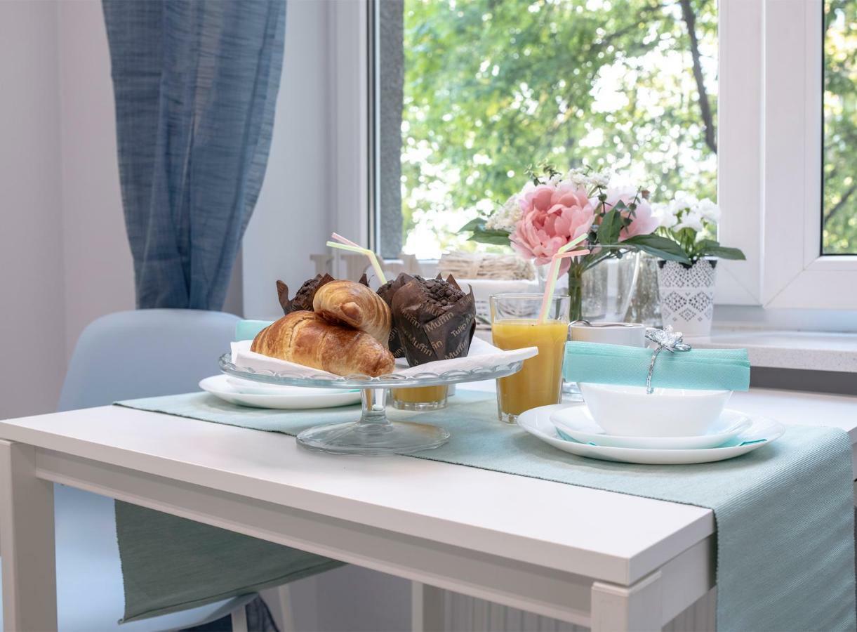 Wlr Apartments - Hoza I Варшава Екстериор снимка