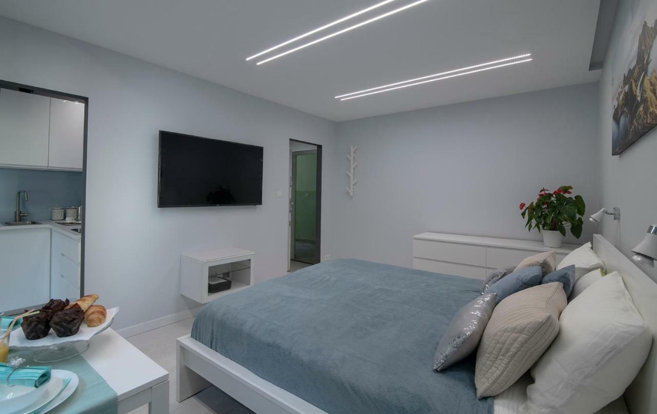 Wlr Apartments - Hoza I Варшава Екстериор снимка