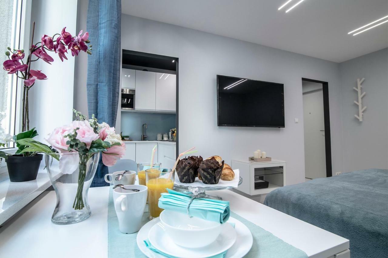 Wlr Apartments - Hoza I Варшава Екстериор снимка