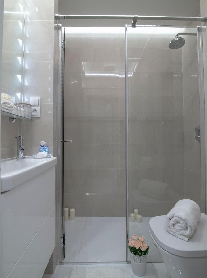 Wlr Apartments - Hoza I Варшава Екстериор снимка