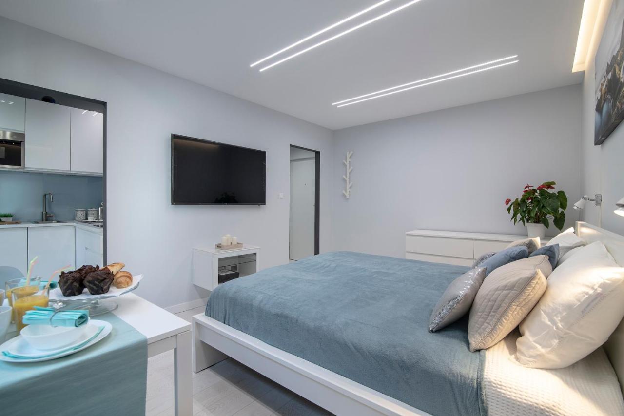 Wlr Apartments - Hoza I Варшава Екстериор снимка