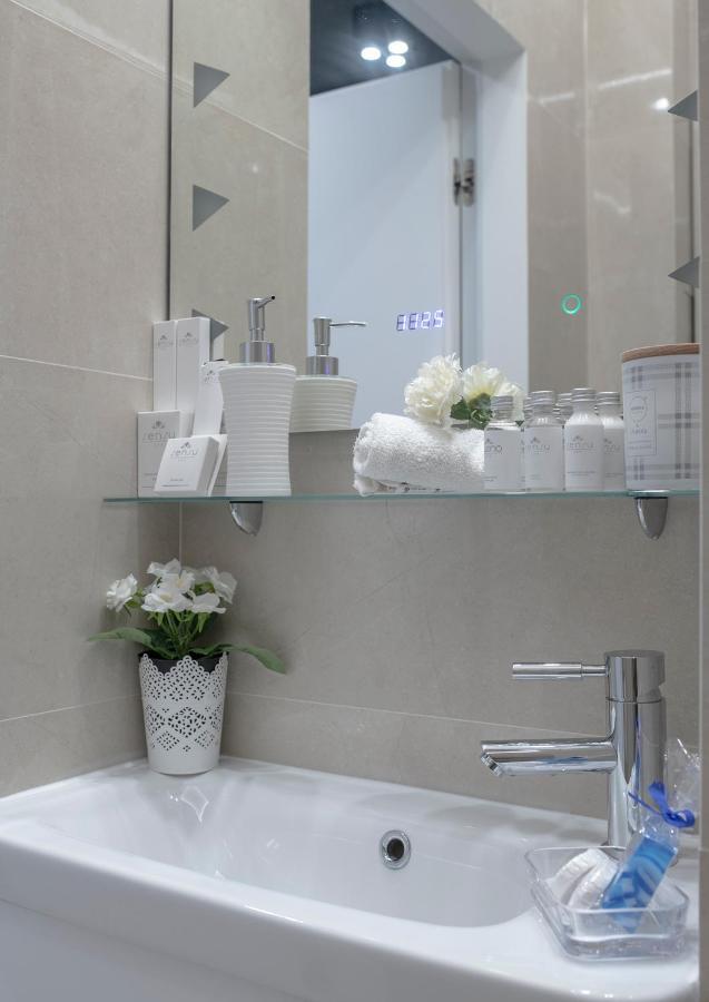 Wlr Apartments - Hoza I Варшава Екстериор снимка